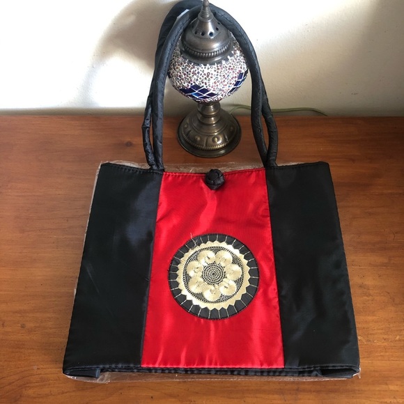 MADE IN MOROCCO GLOBAL CHIC HANDBAG - Picture 5 of 11